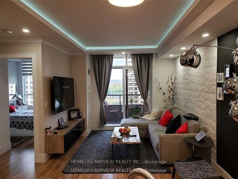9225 jane Street, Unit 1006 thumbnail 3