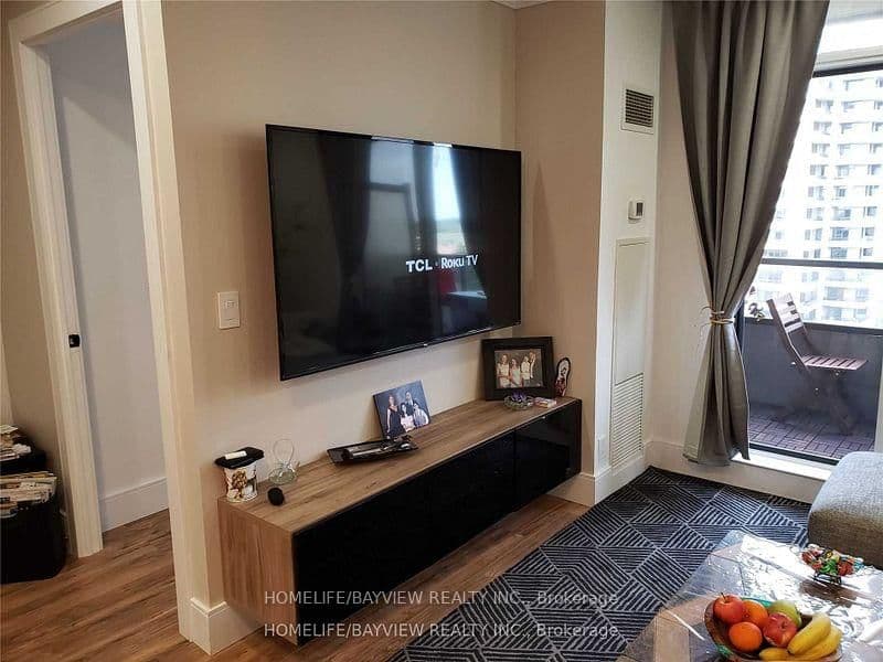 9225 jane Street, Unit 1006 thumbnail 6