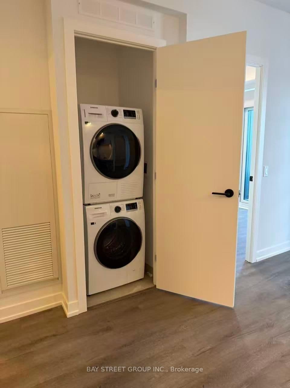 21 Meadowdale Road, Unit 1207 thumbnail 7
