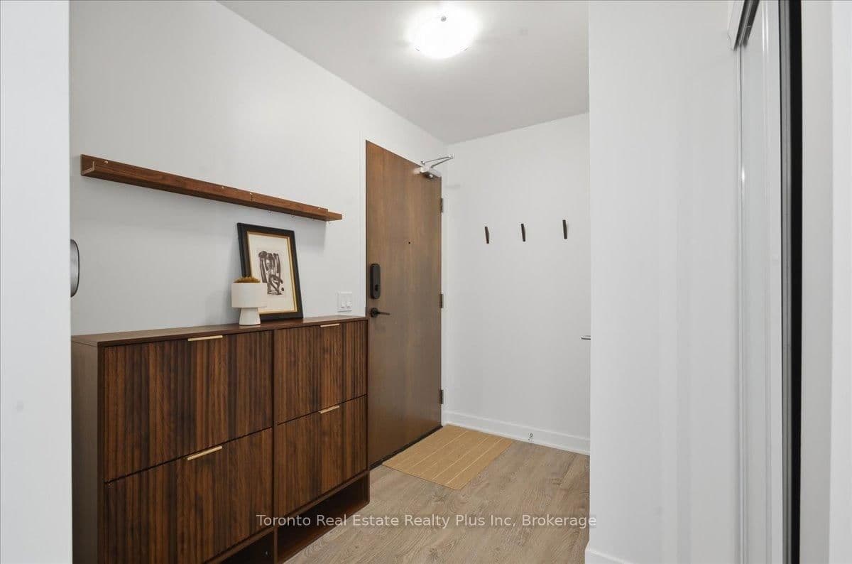 120 Eagle Rock Way, Unit 304 thumbnail 7