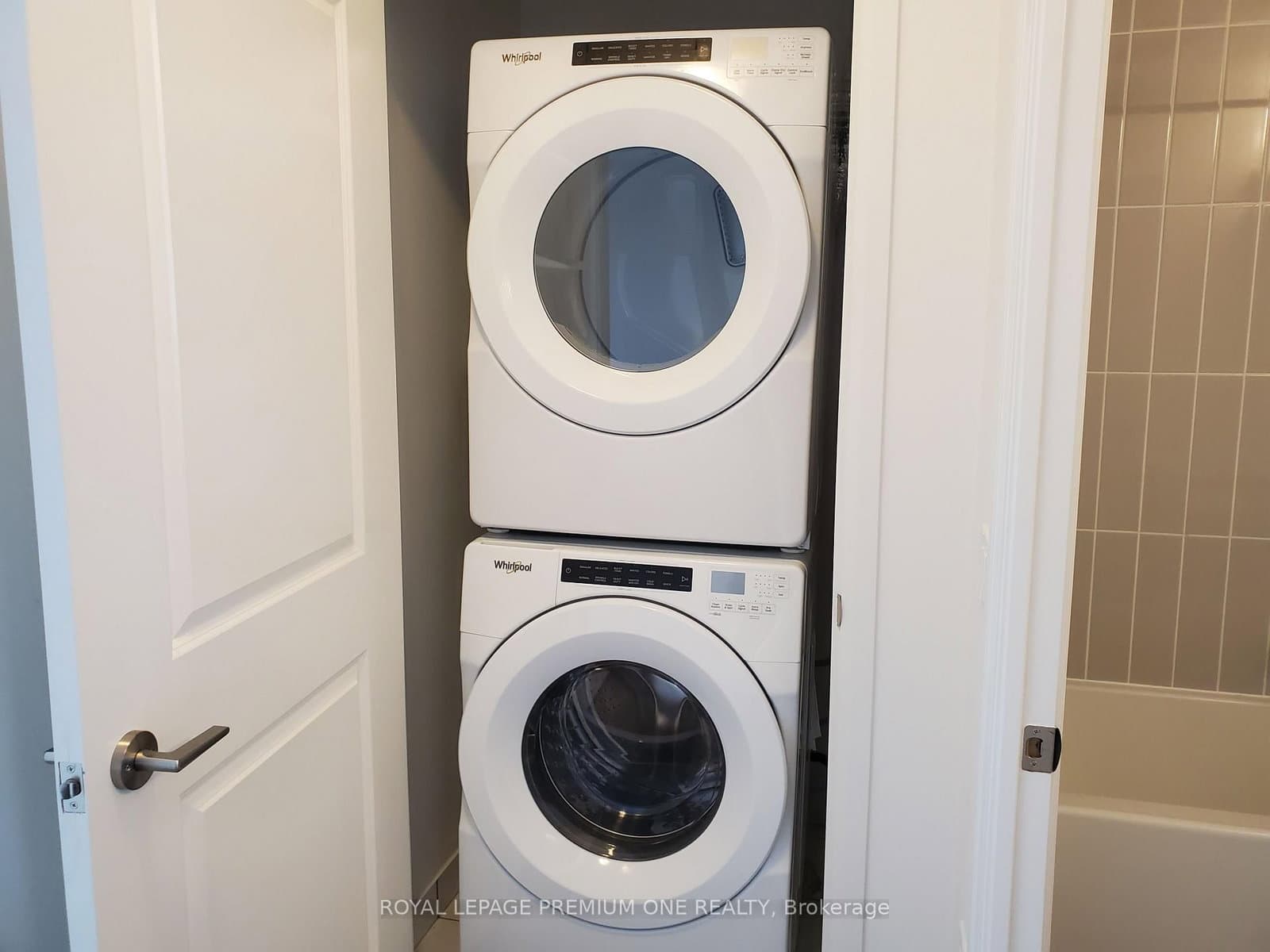 99 Eagle Rock Way, Unit 416 thumbnail 11