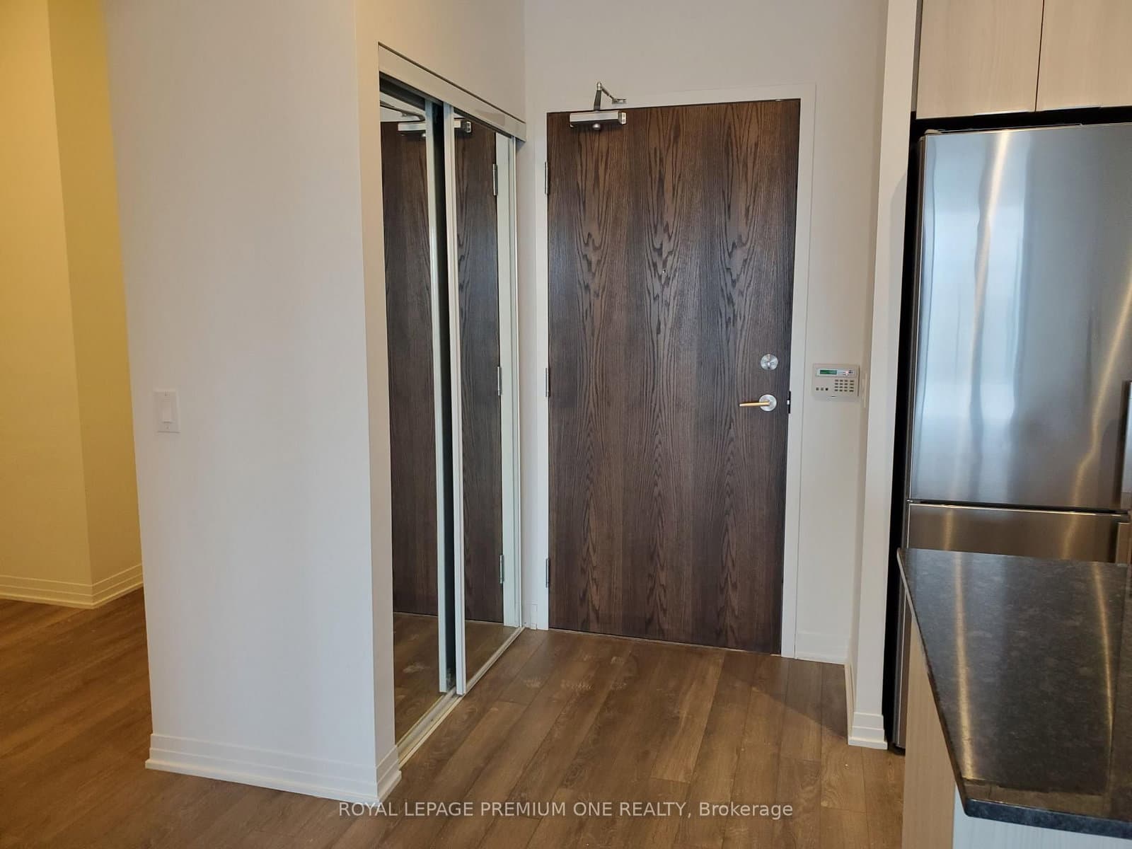 99 Eagle Rock Way, Unit 416 thumbnail 3