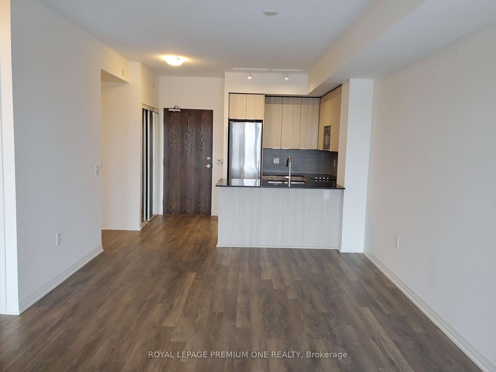 99 Eagle Rock Way, Unit 416 thumbnail 8