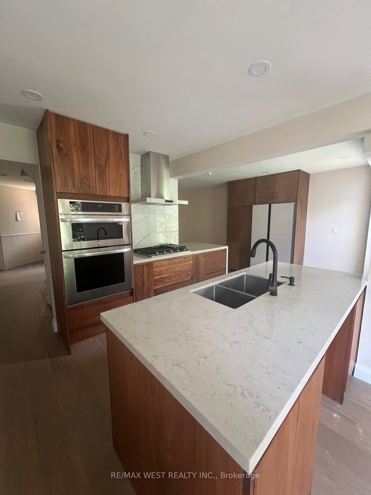 51 Moorcrest Drive thumbnail 7