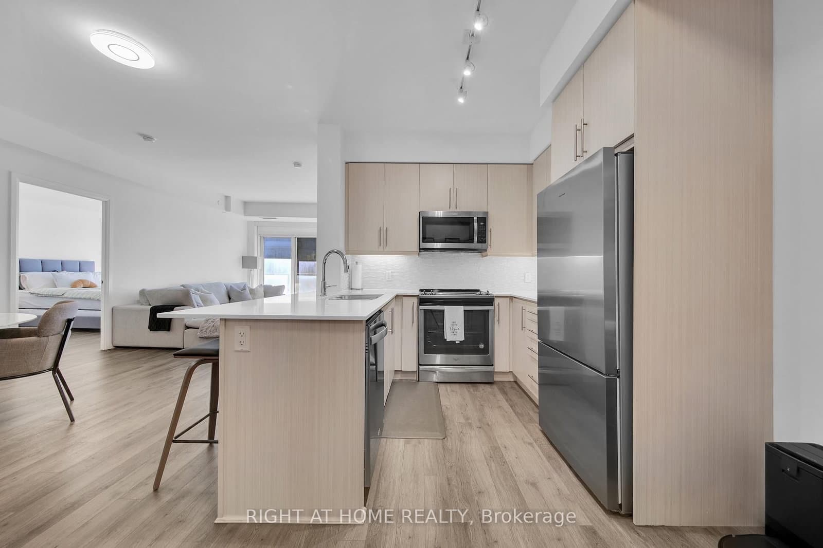 65 Oneida Crescent, Unit 903 thumbnail 8