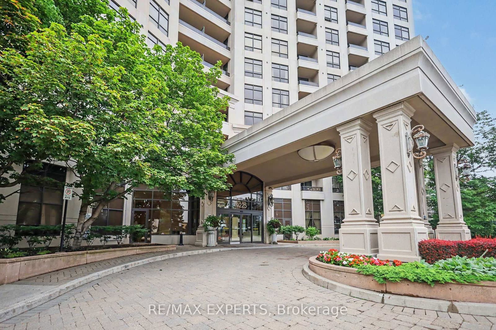 9225 Jane Street, Unit 614 thumbnail 2