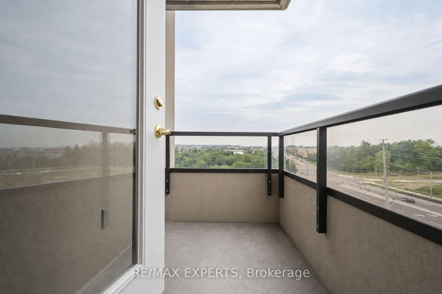 9225 Jane Street, Unit 614 thumbnail 20