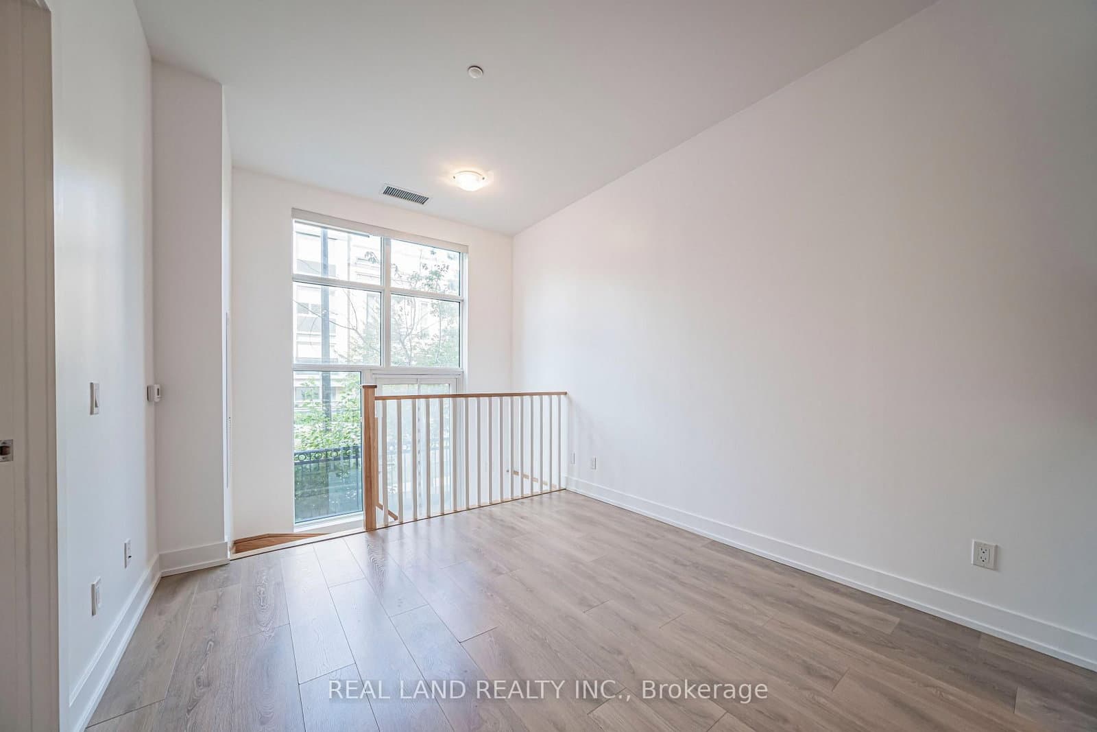 268 Buchanan Drive, Unit 107W thumbnail 13