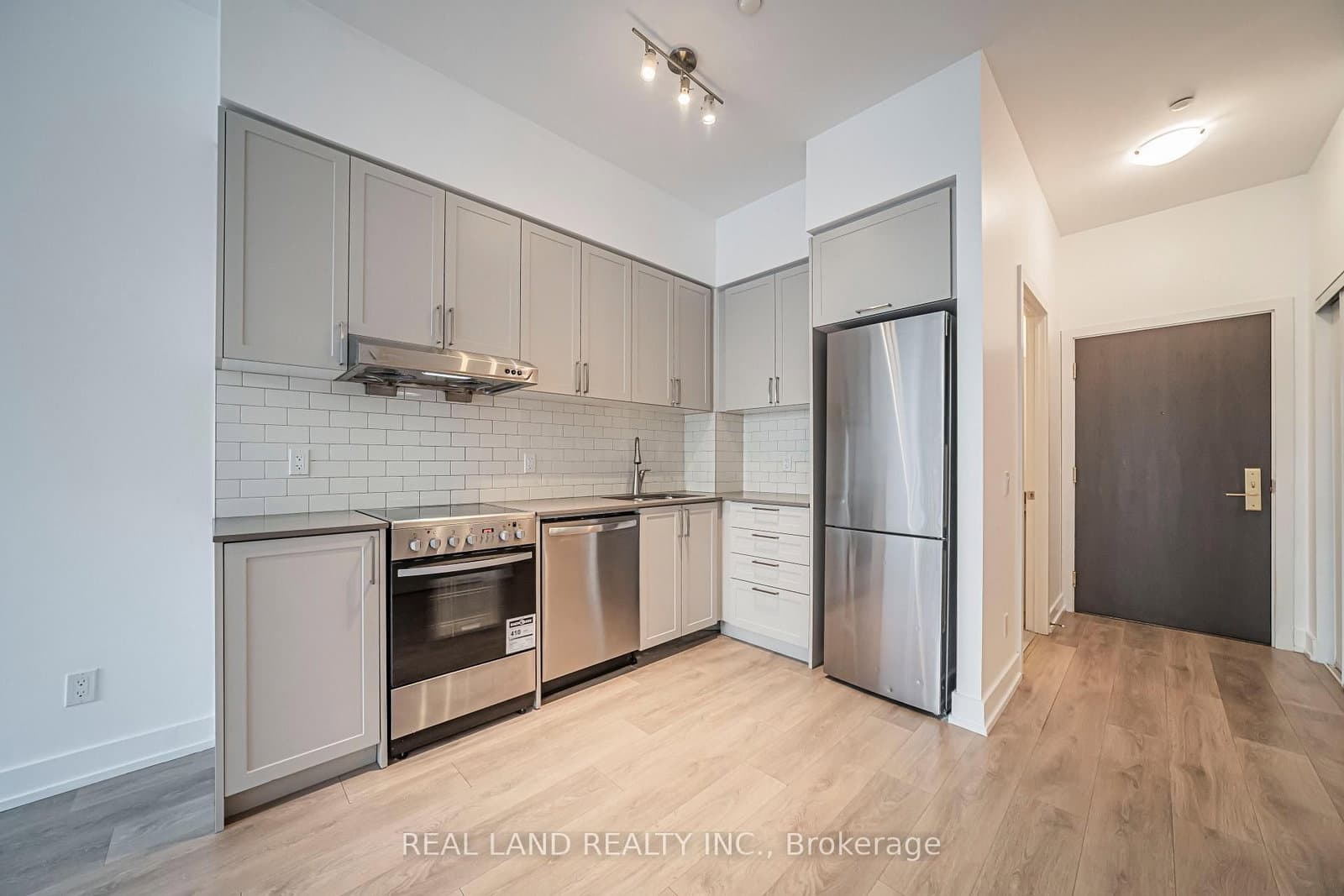 268 Buchanan Drive, Unit 107W thumbnail 17