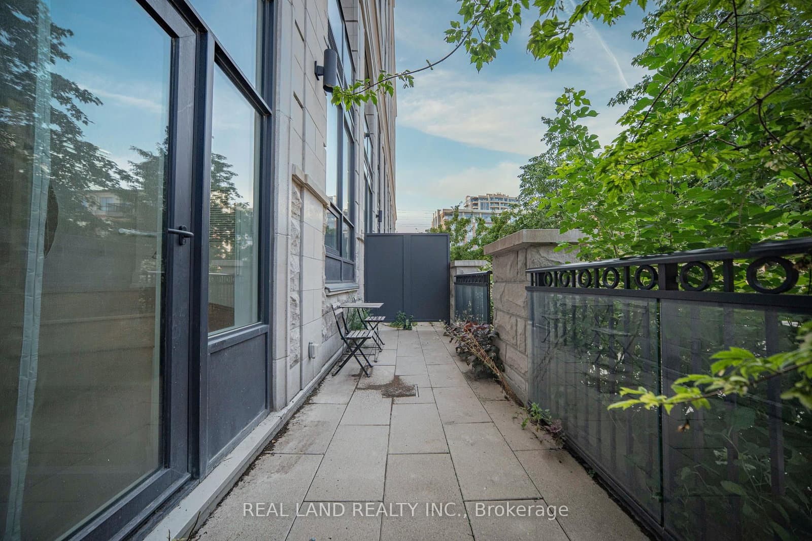 268 Buchanan Drive, Unit 107W thumbnail 32