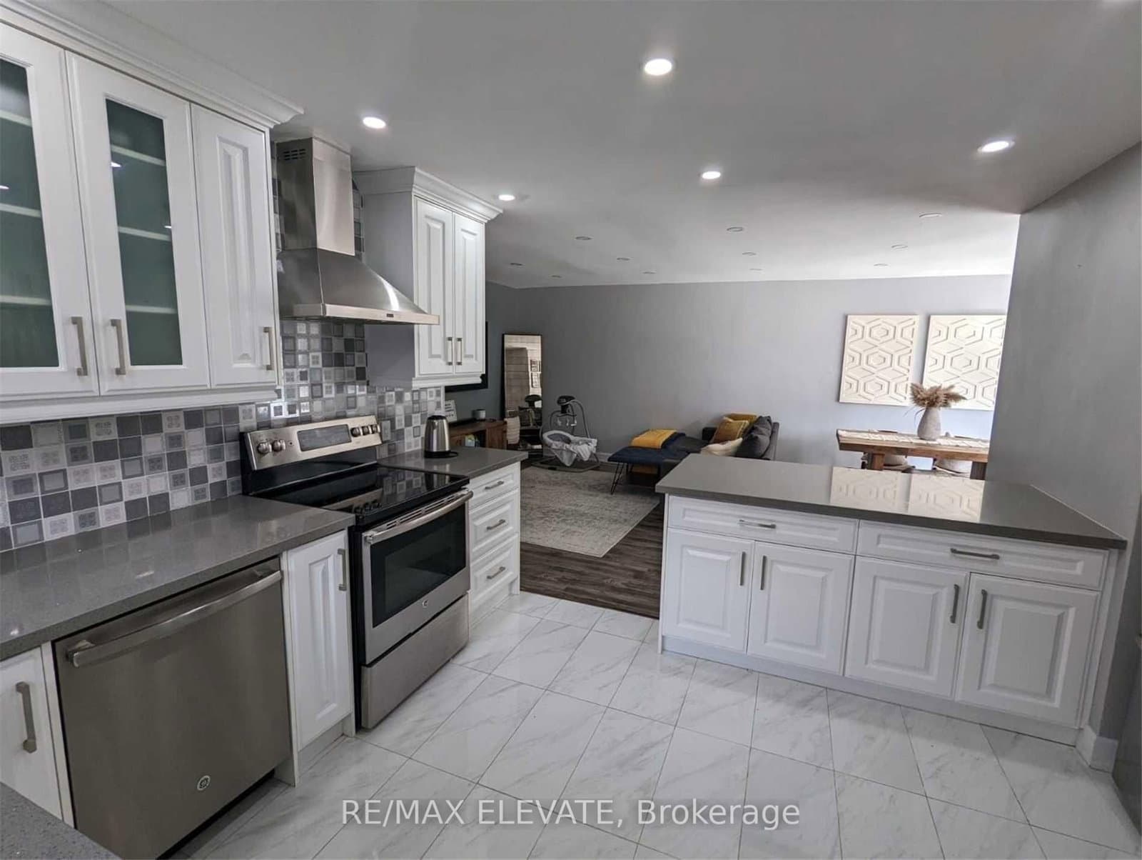302 Demaine Crescent thumbnail 3