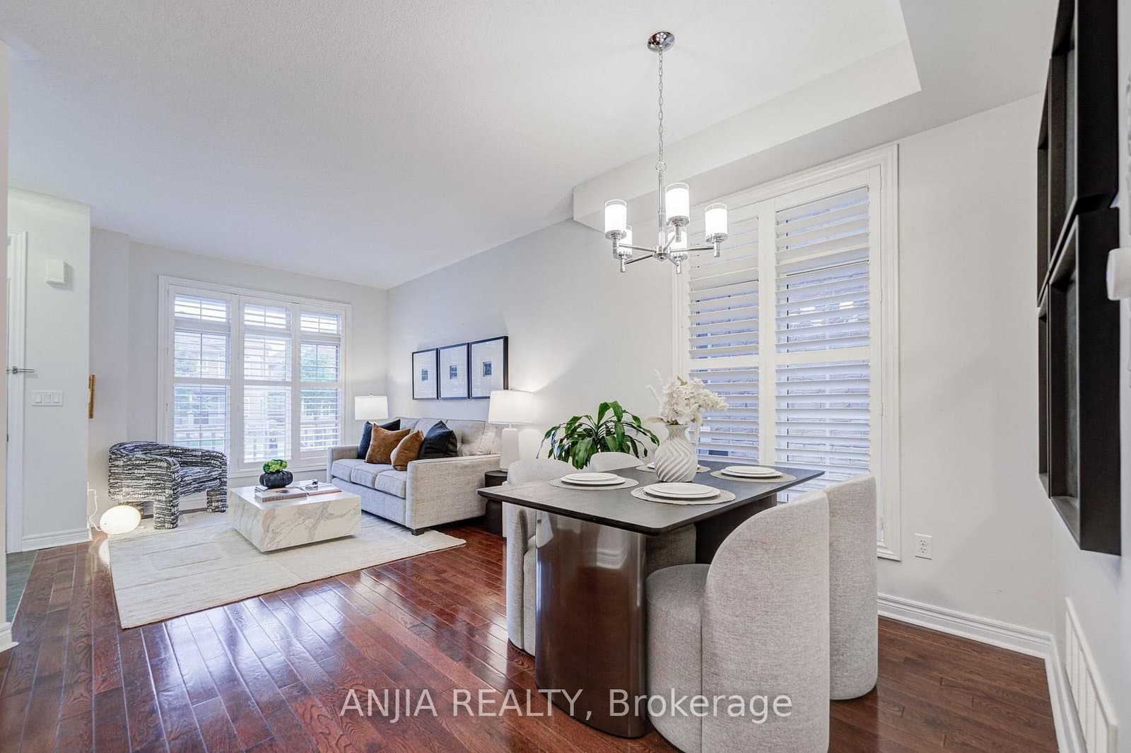 2406 Bur Oak Avenue thumbnail 9
