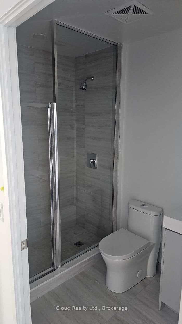 498 Caldari Road, Unit 2423 thumbnail 5