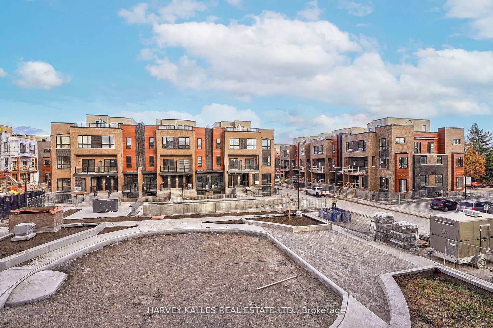 17 Lytham Green Circle, Unit 21 thumbnail 20