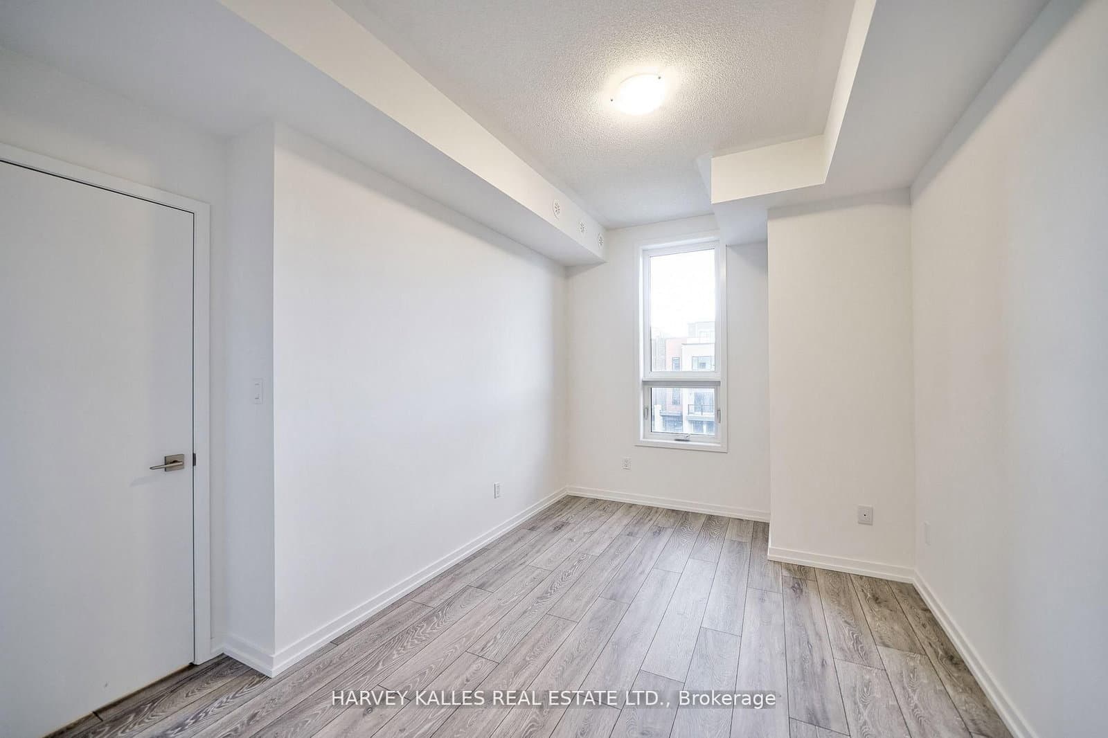 17 Lytham Green Circle, Unit 21 thumbnail 26