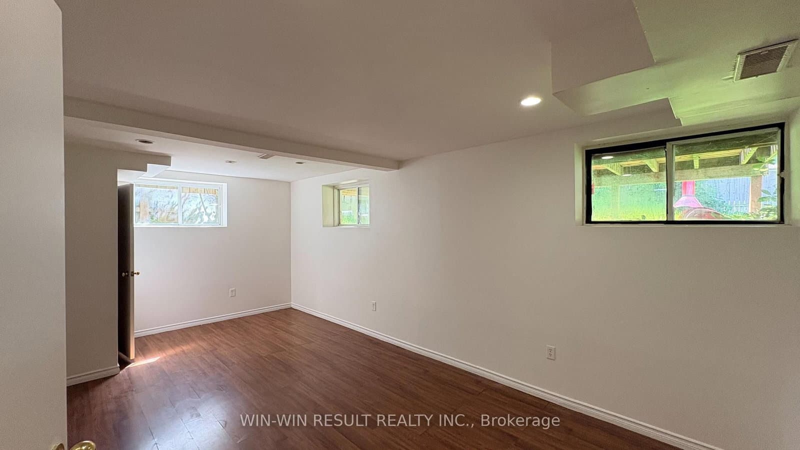 243 Cedarholme Avenue thumbnail 9