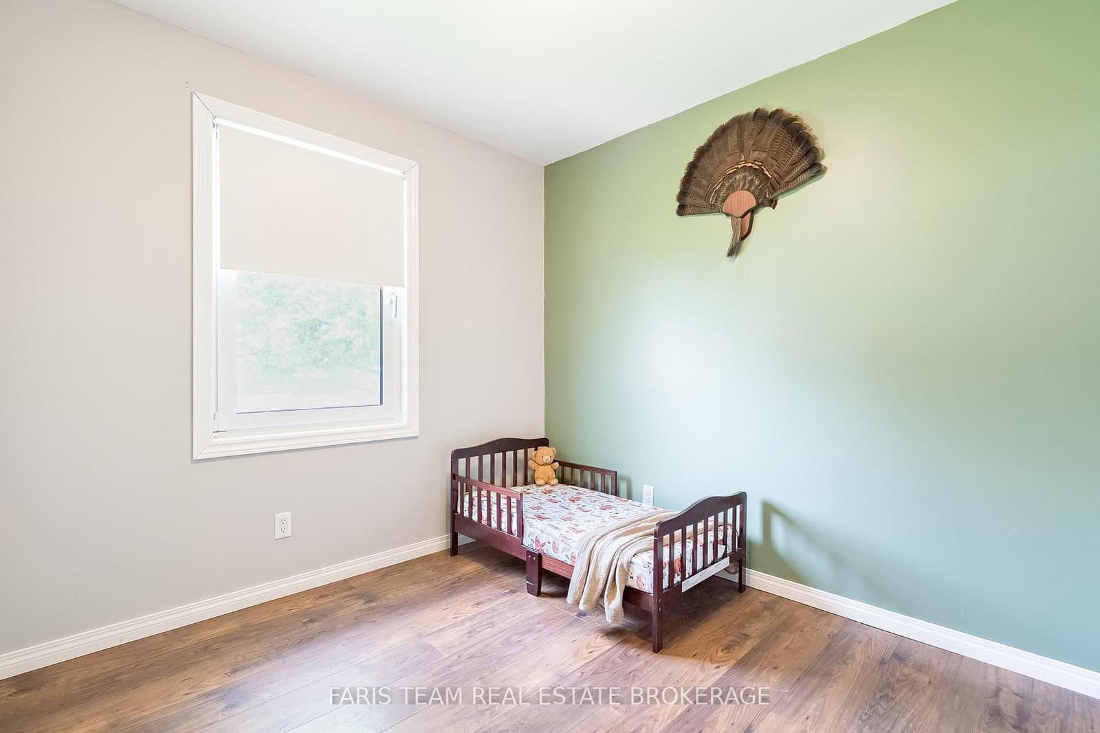 201 Parkside Crescent thumbnail 16