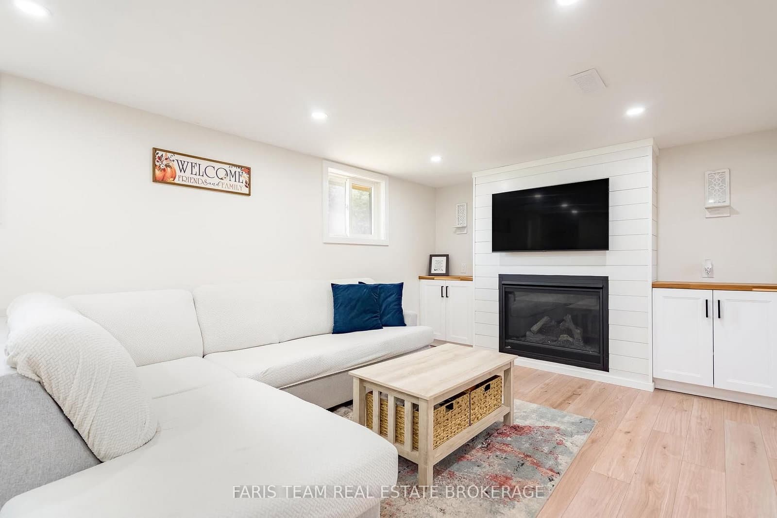 201 Parkside Crescent thumbnail 19