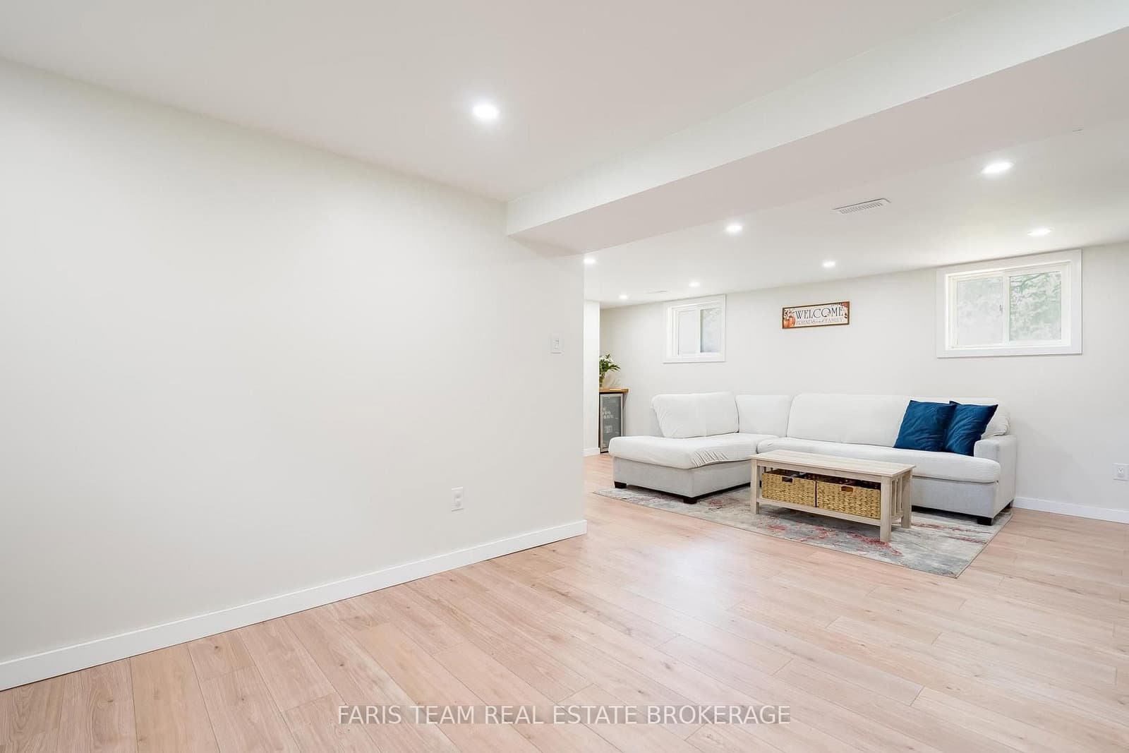 201 Parkside Crescent thumbnail 23