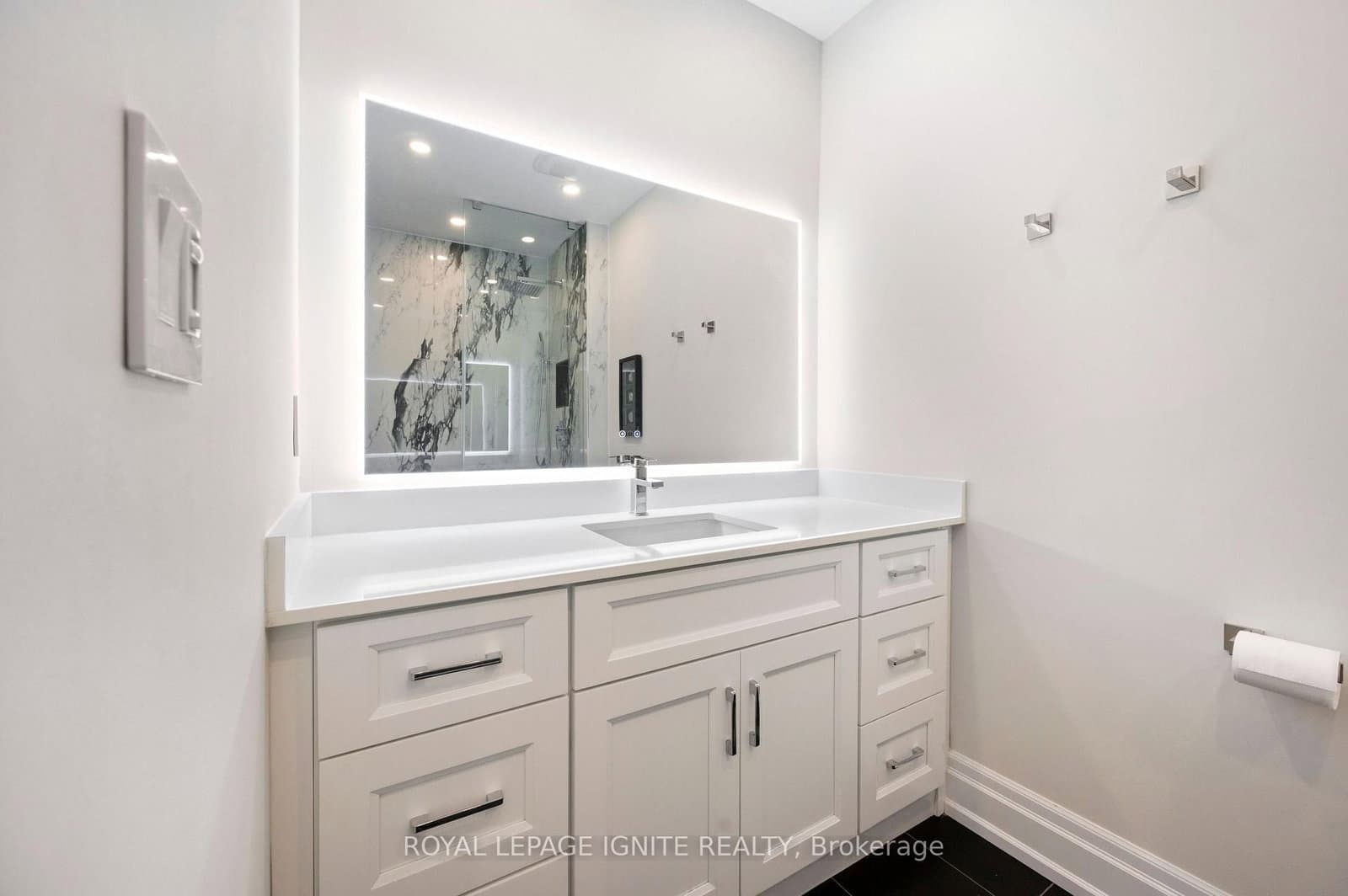 7340 Markham Road, Unit 204 thumbnail 21