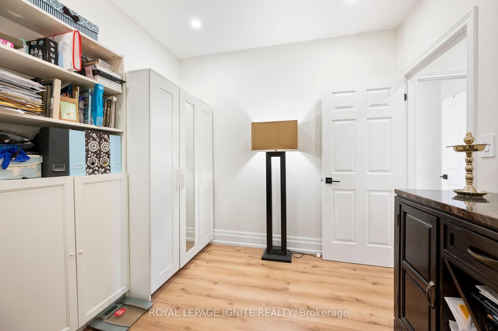 7340 Markham Road, Unit 204 thumbnail 25