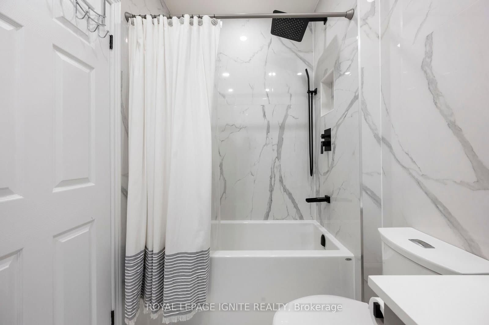 7340 Markham Road, Unit 204 thumbnail 27