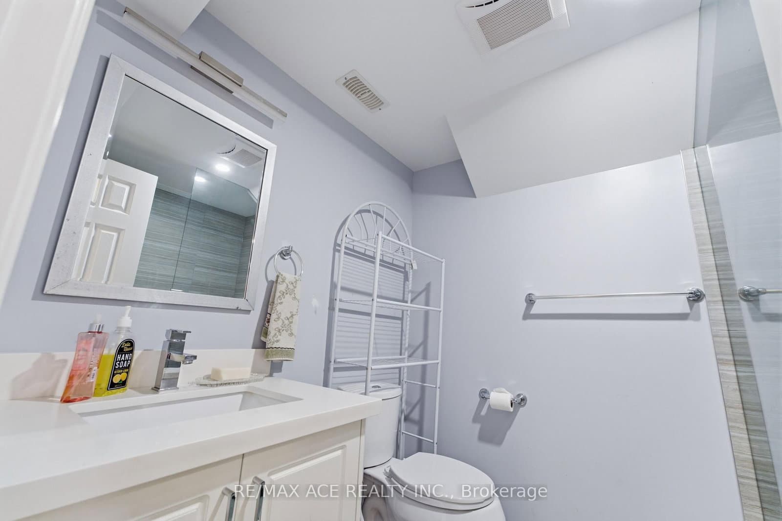58 Andriana Crescent thumbnail 47
