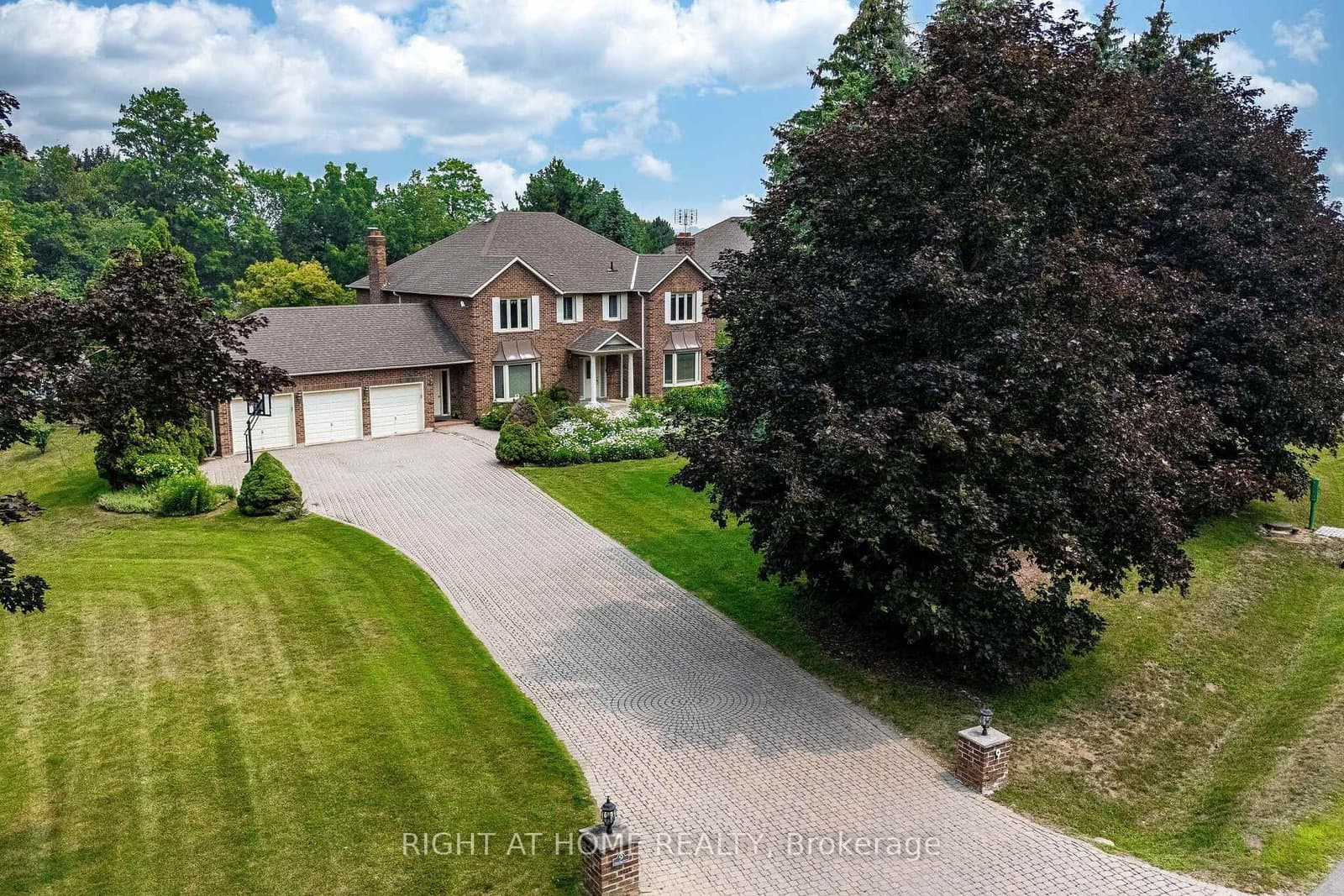 9 Glenridge Drive thumbnail 2