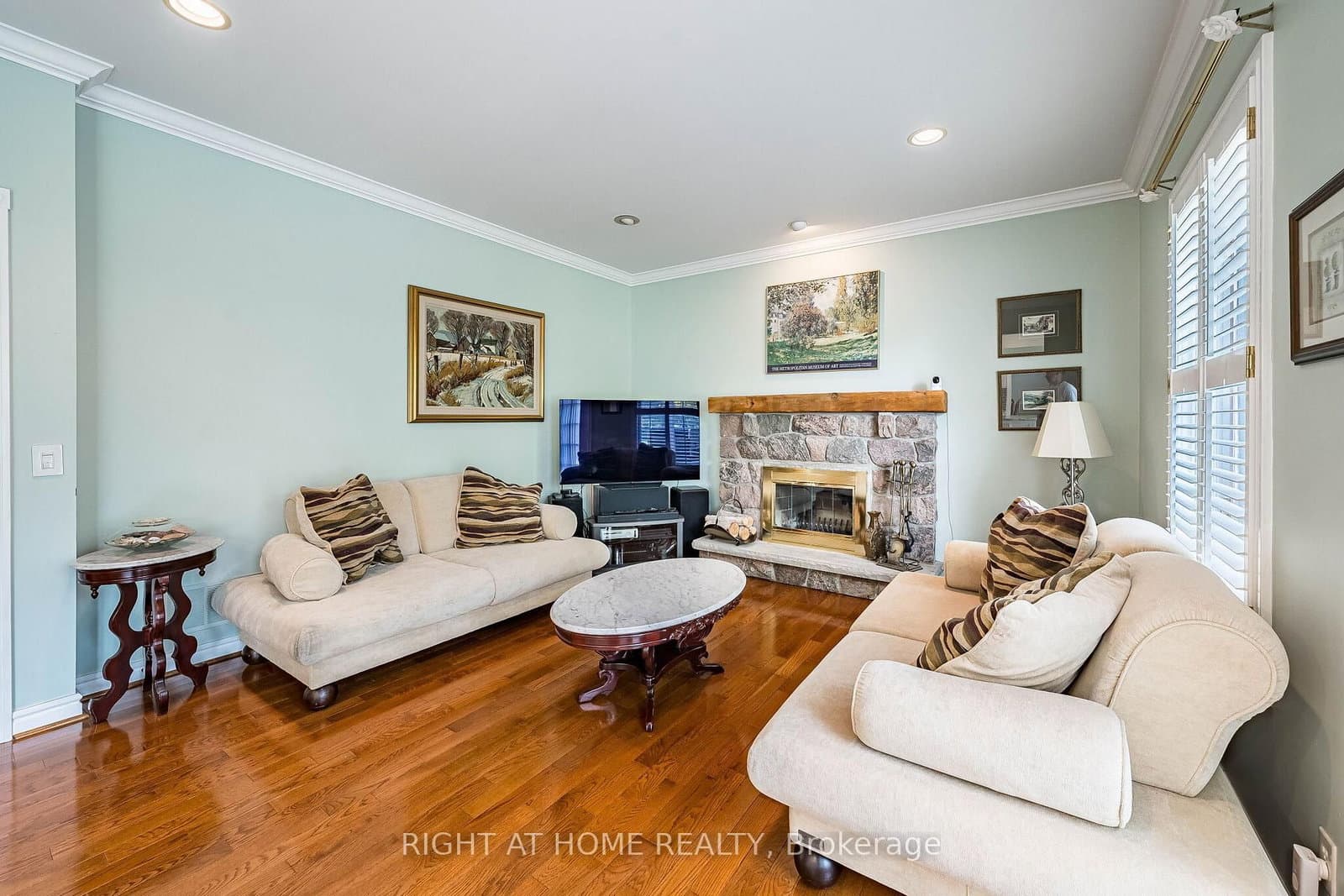 9 Glenridge Drive thumbnail 20