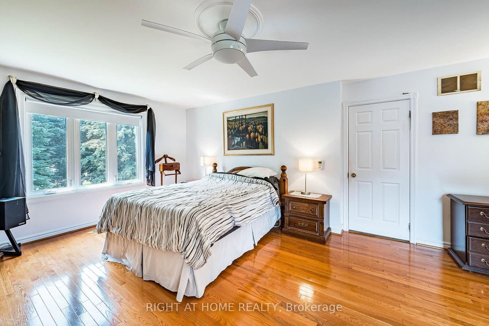 9 Glenridge Drive thumbnail 24