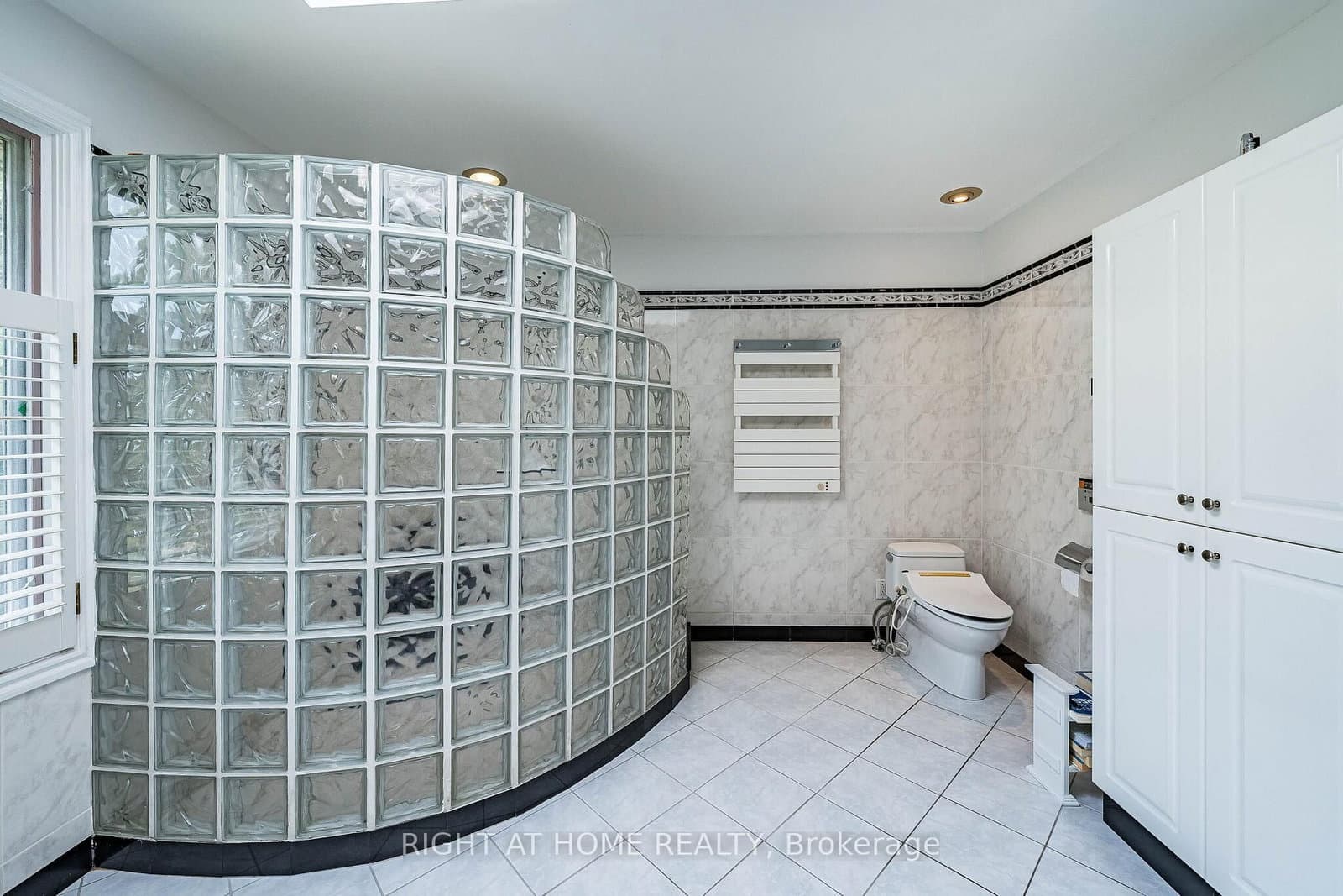 9 Glenridge Drive thumbnail 27