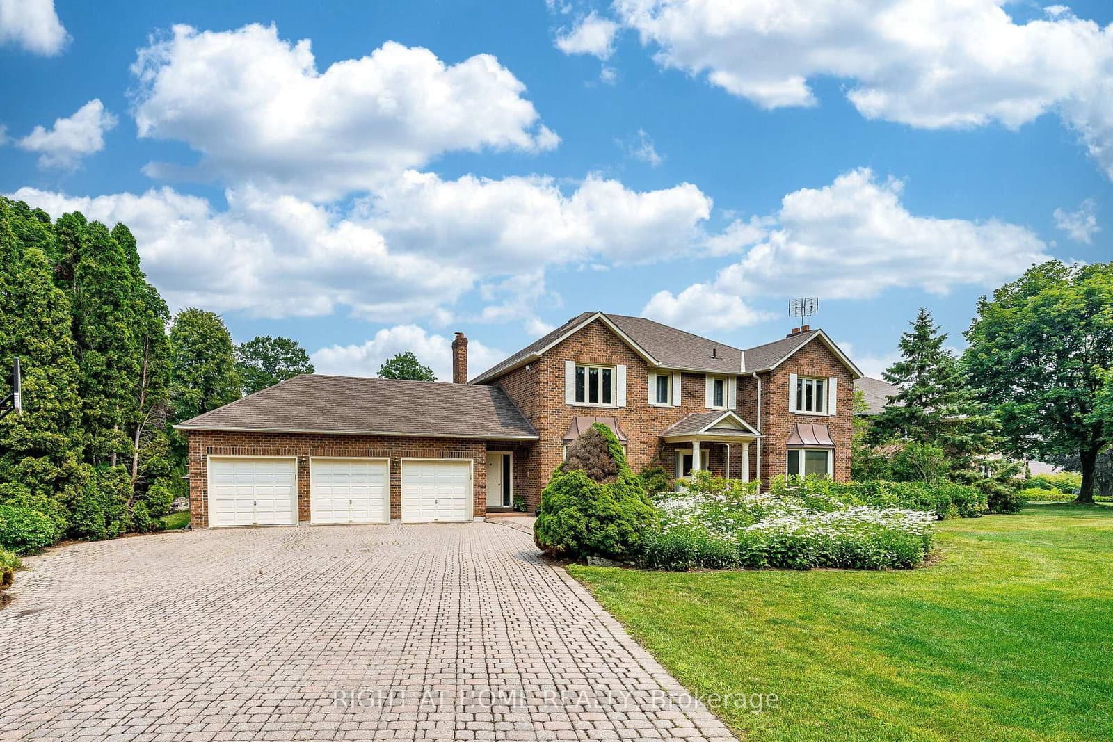 9 Glenridge Drive thumbnail 4
