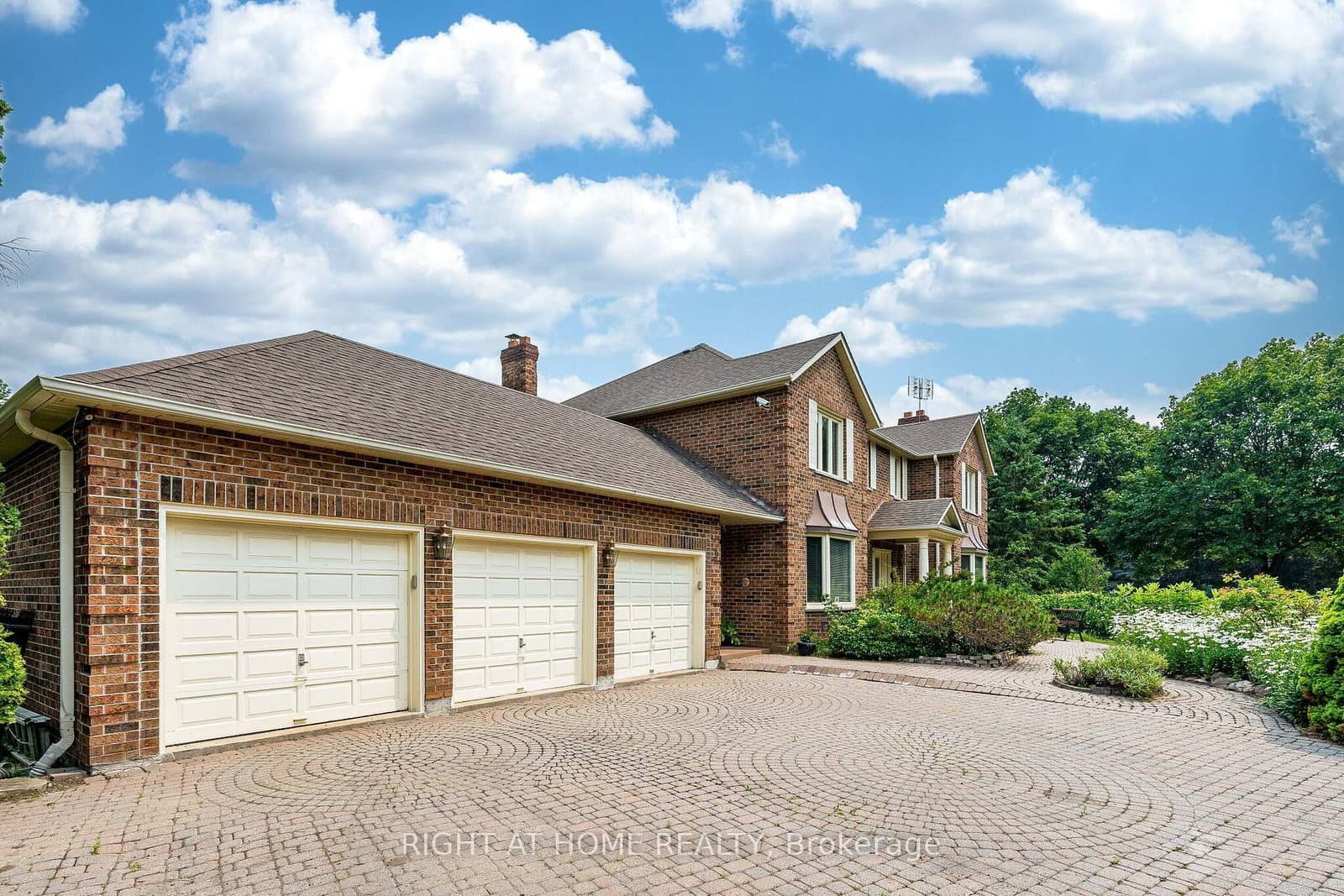 9 Glenridge Drive thumbnail 6