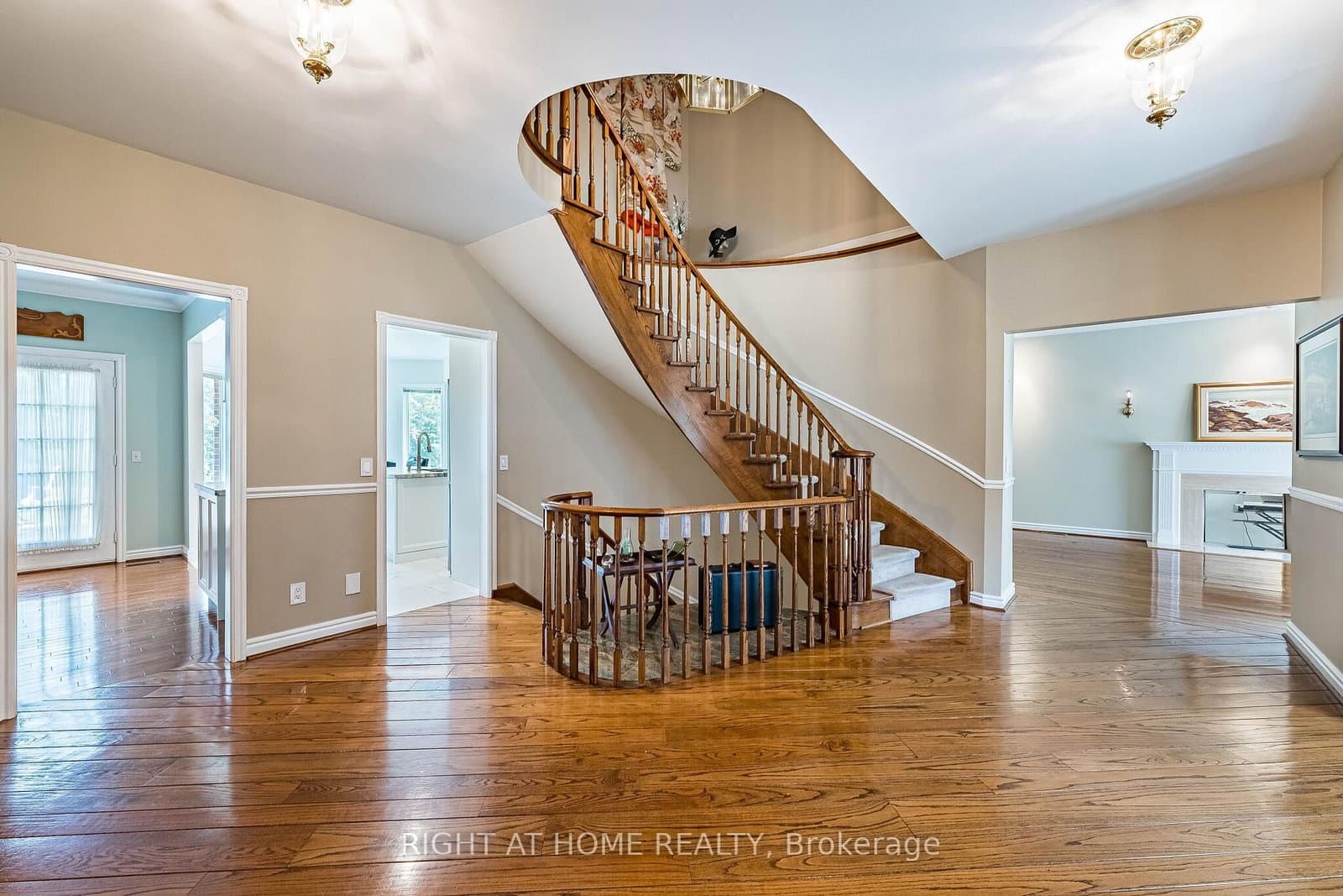 9 Glenridge Drive thumbnail 9