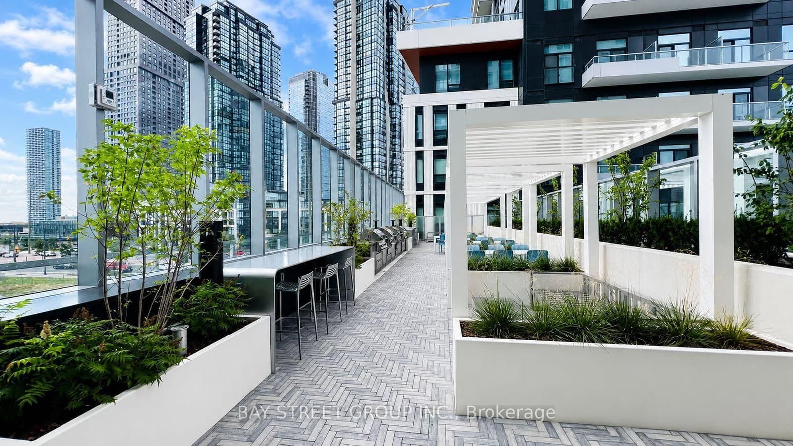 21 Meadowdale Road, Unit 908 thumbnail 13