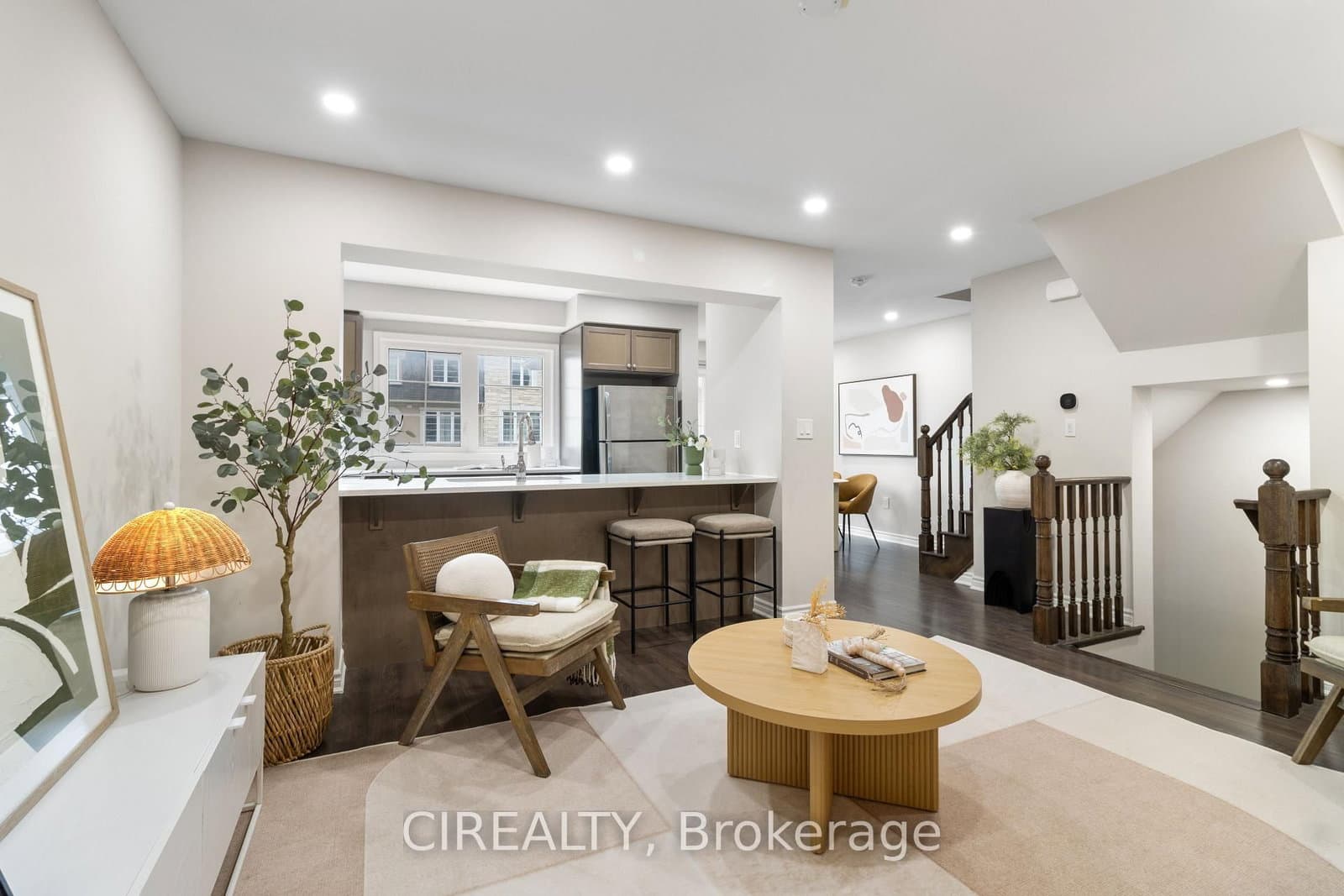 48 Casely Avenue thumbnail 3