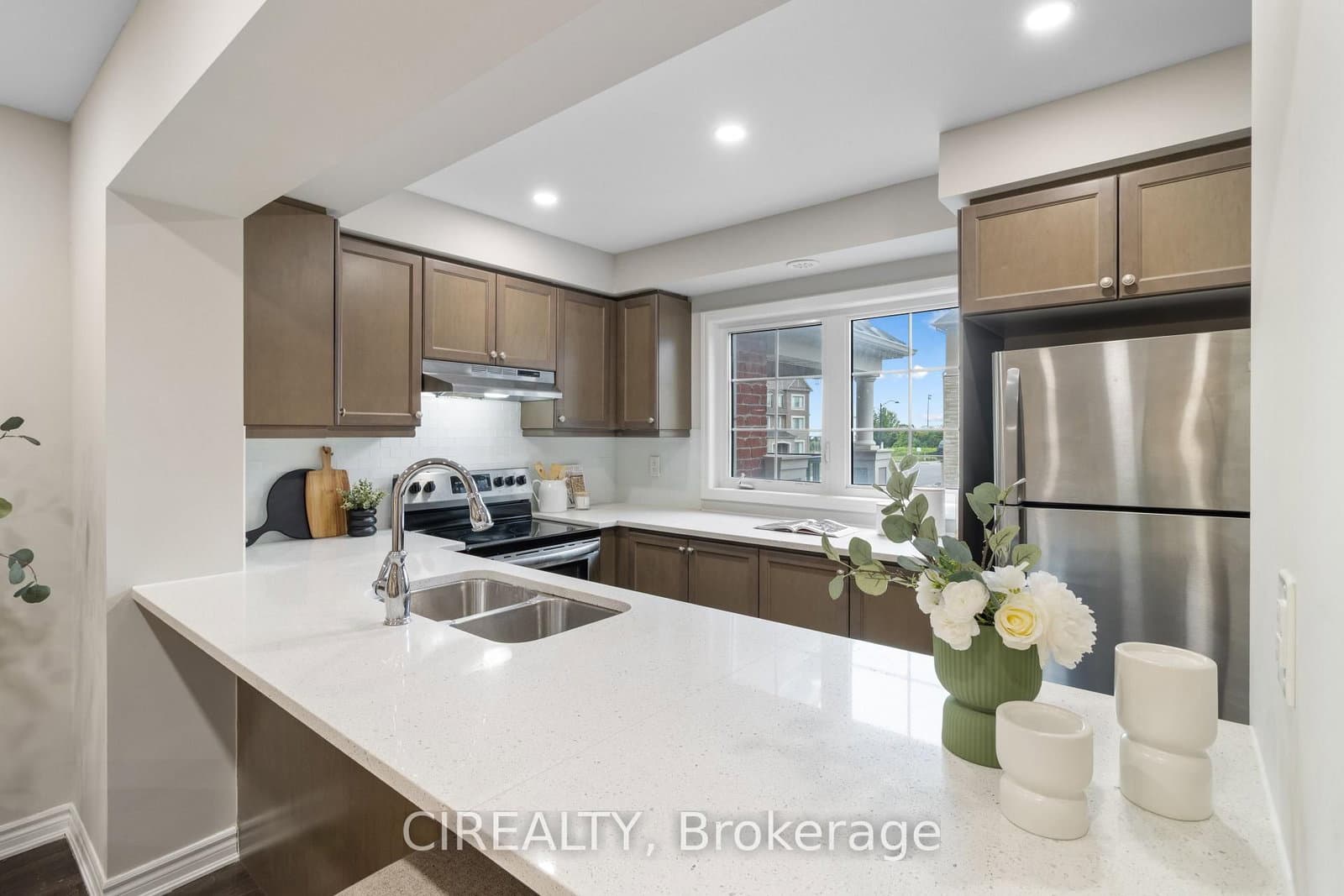 48 Casely Avenue thumbnail 8