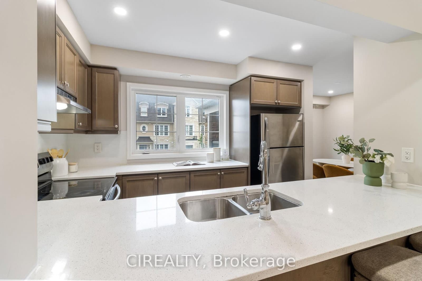 48 Casely Avenue thumbnail 9