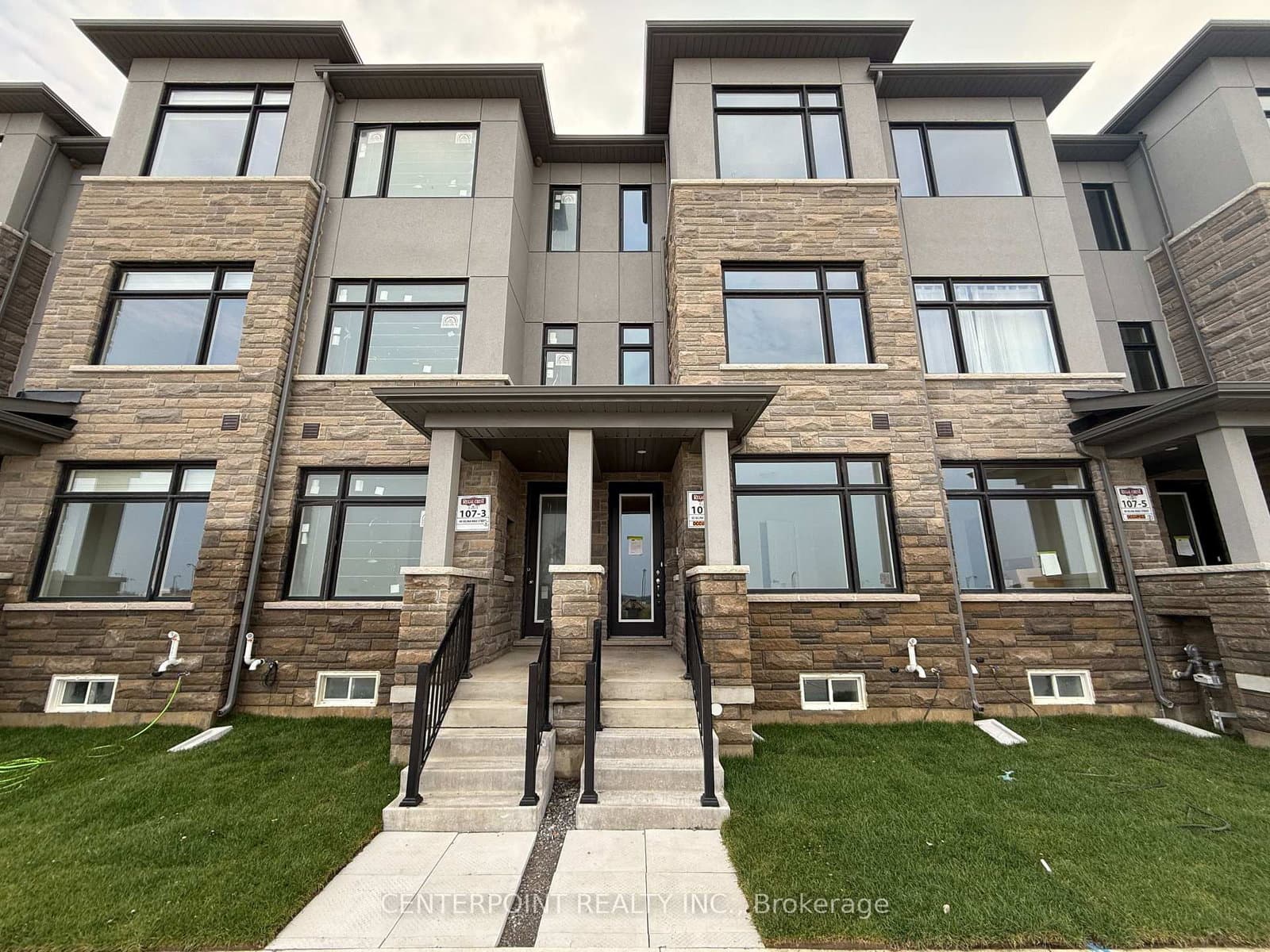 42 Selina Rose Street S, Unit 107-4