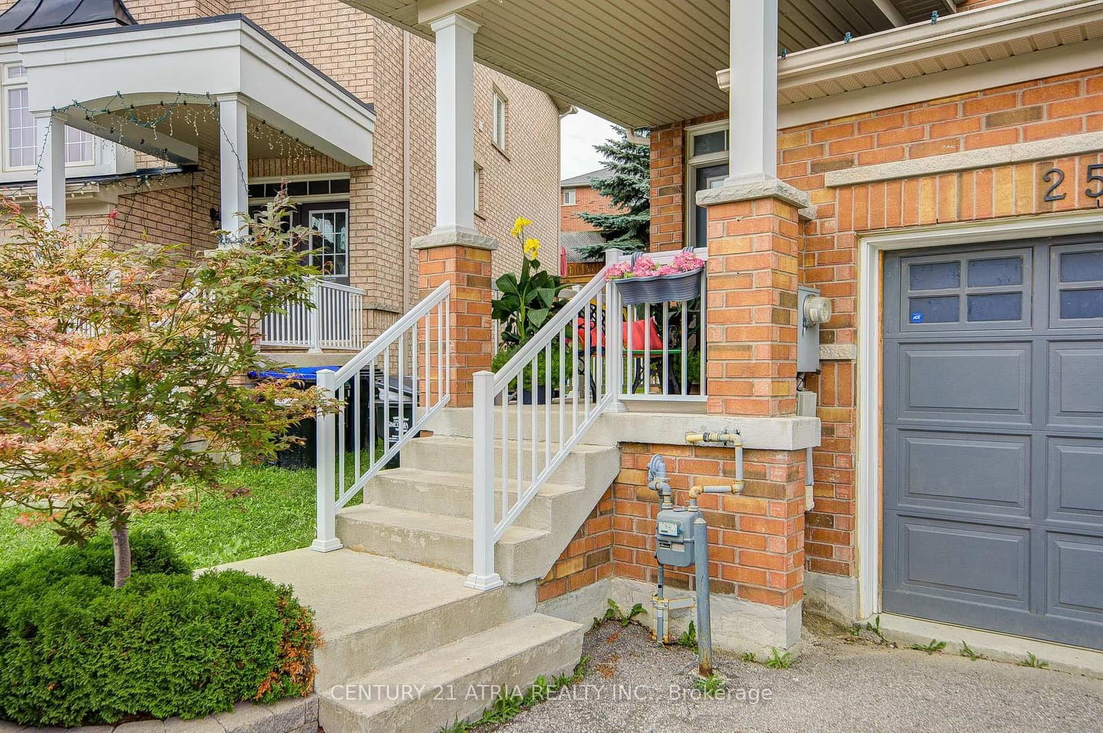 25 Matthewson Avenue thumbnail 4