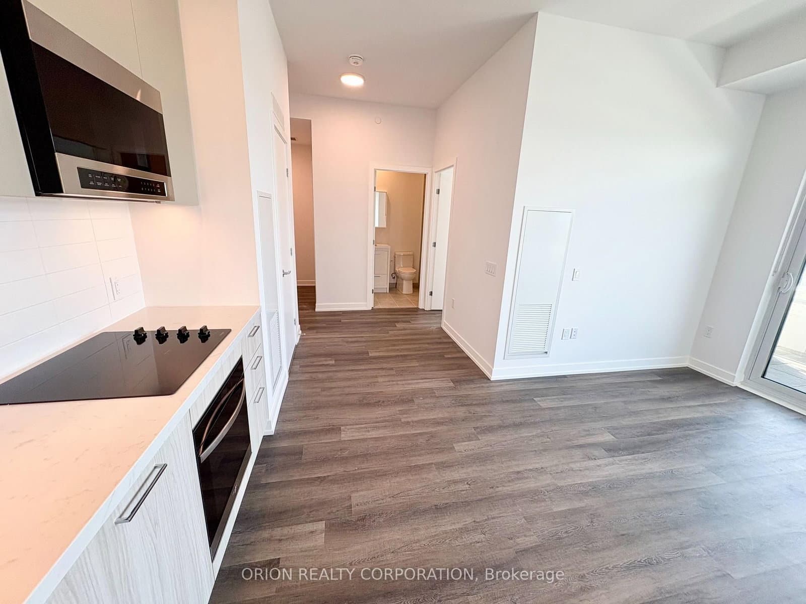 21 Meadowdale Road, Unit 302 thumbnail 5