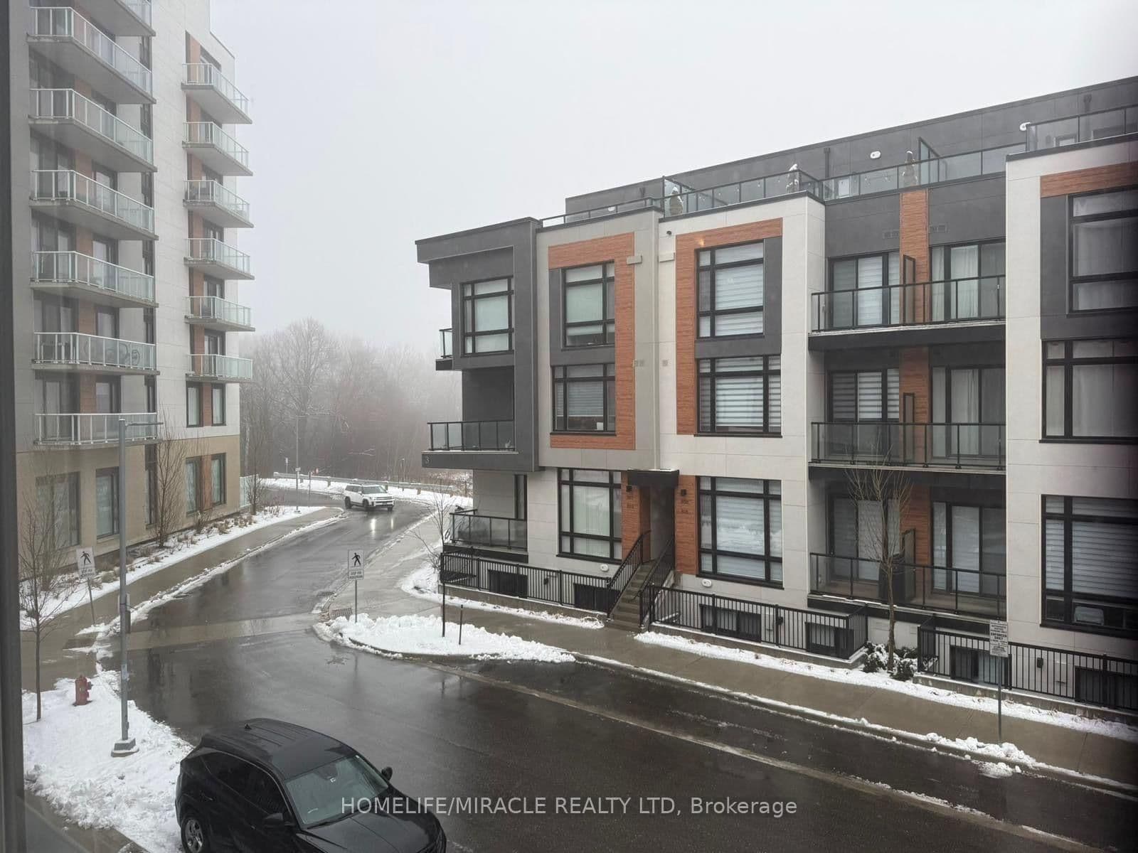 2 Steckley House Lane, Unit 924 thumbnail 10