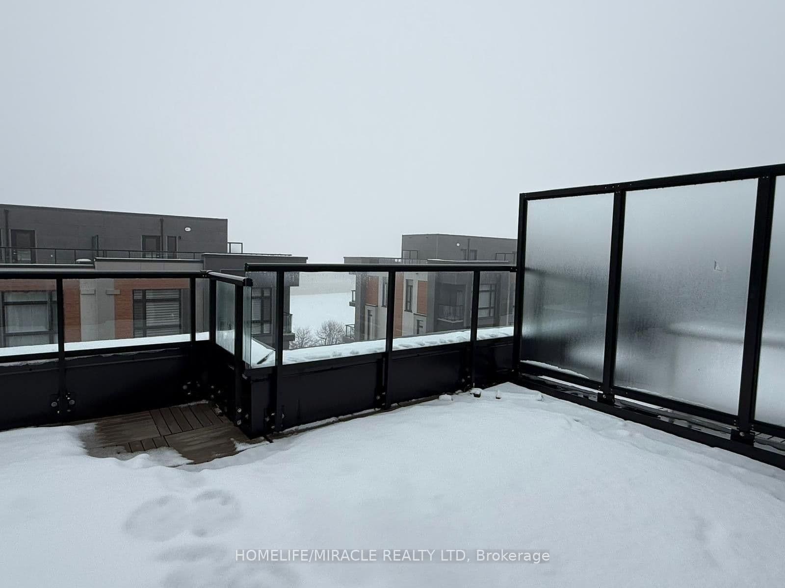 2 Steckley House Lane, Unit 924 thumbnail 9