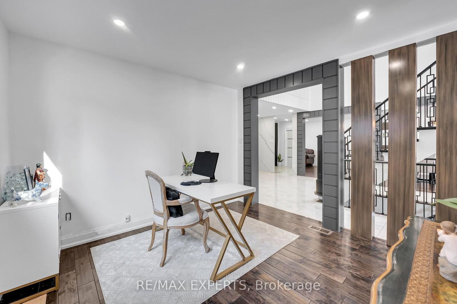 212 Bordeaux Drive thumbnail 23