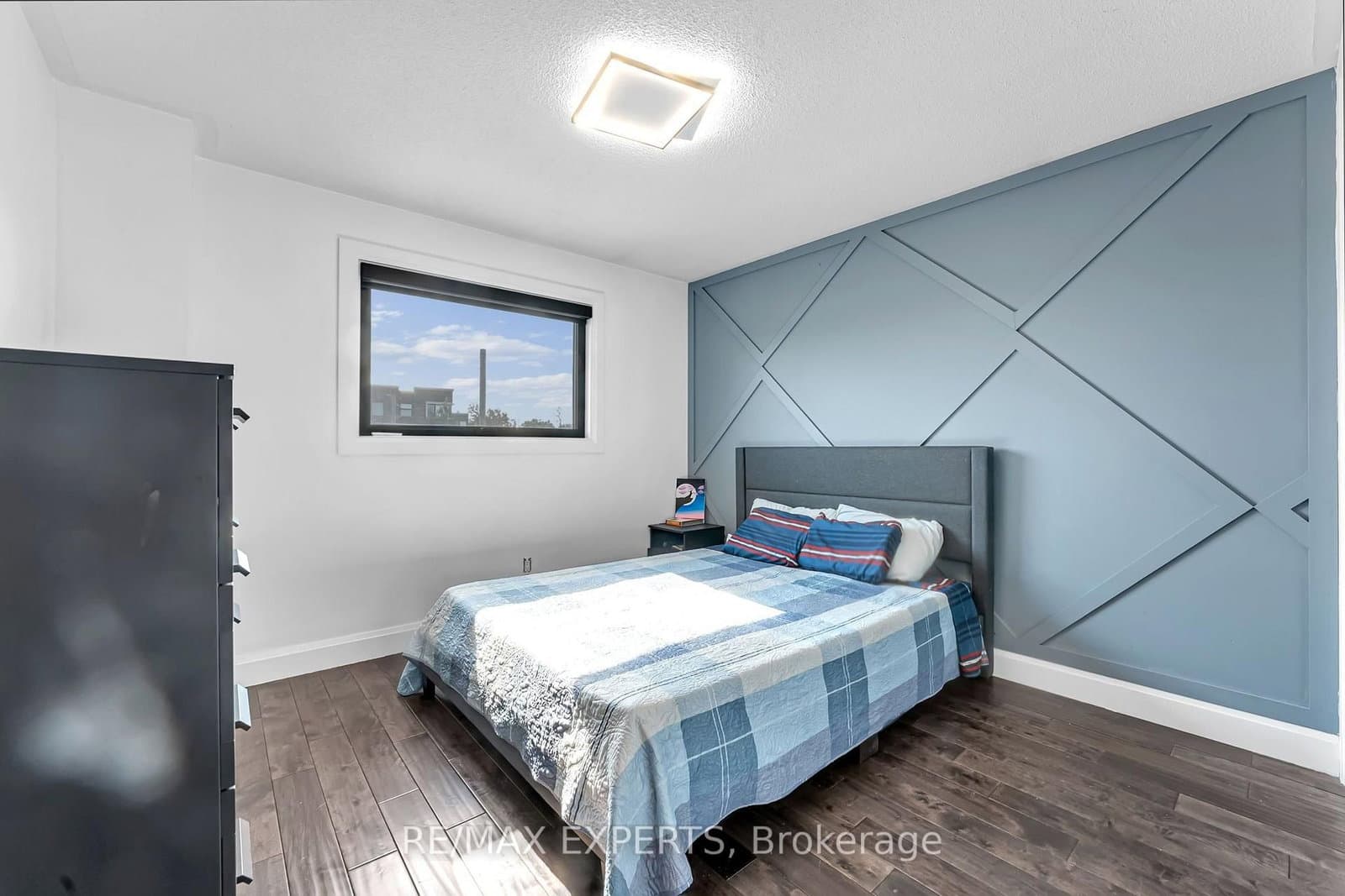 212 Bordeaux Drive thumbnail 30