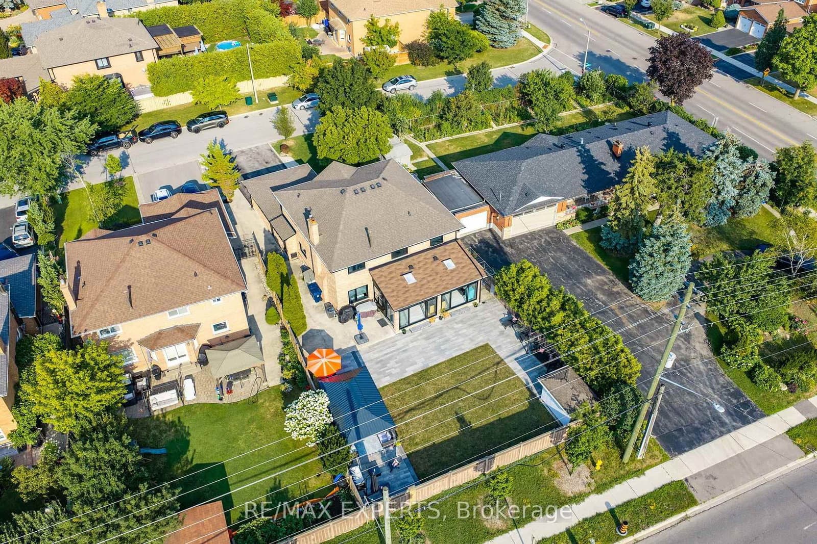212 Bordeaux Drive thumbnail 46