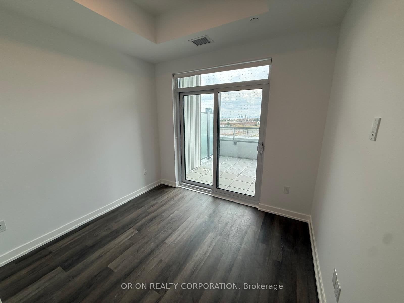 21 Meadowdale Road, Unit 305 thumbnail 11