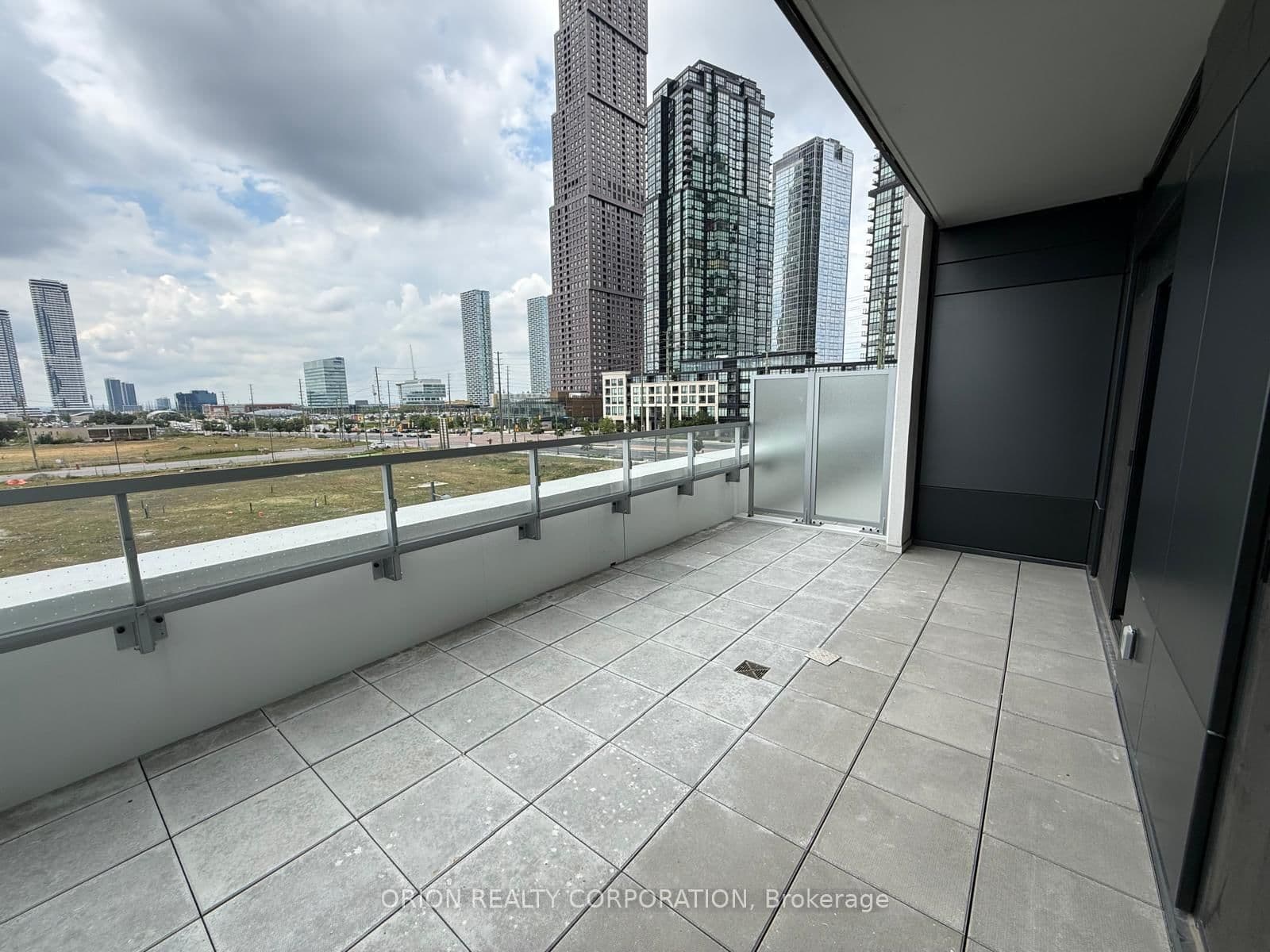 21 Meadowdale Road, Unit 305 thumbnail 14