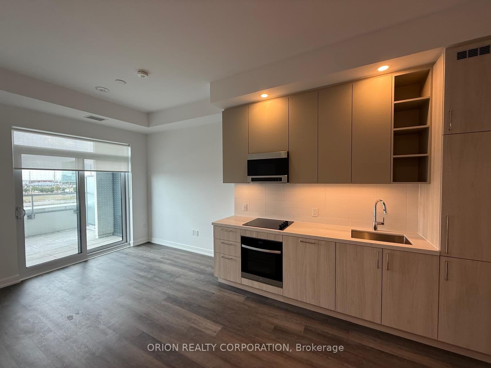 21 Meadowdale Road, Unit 305 thumbnail 3