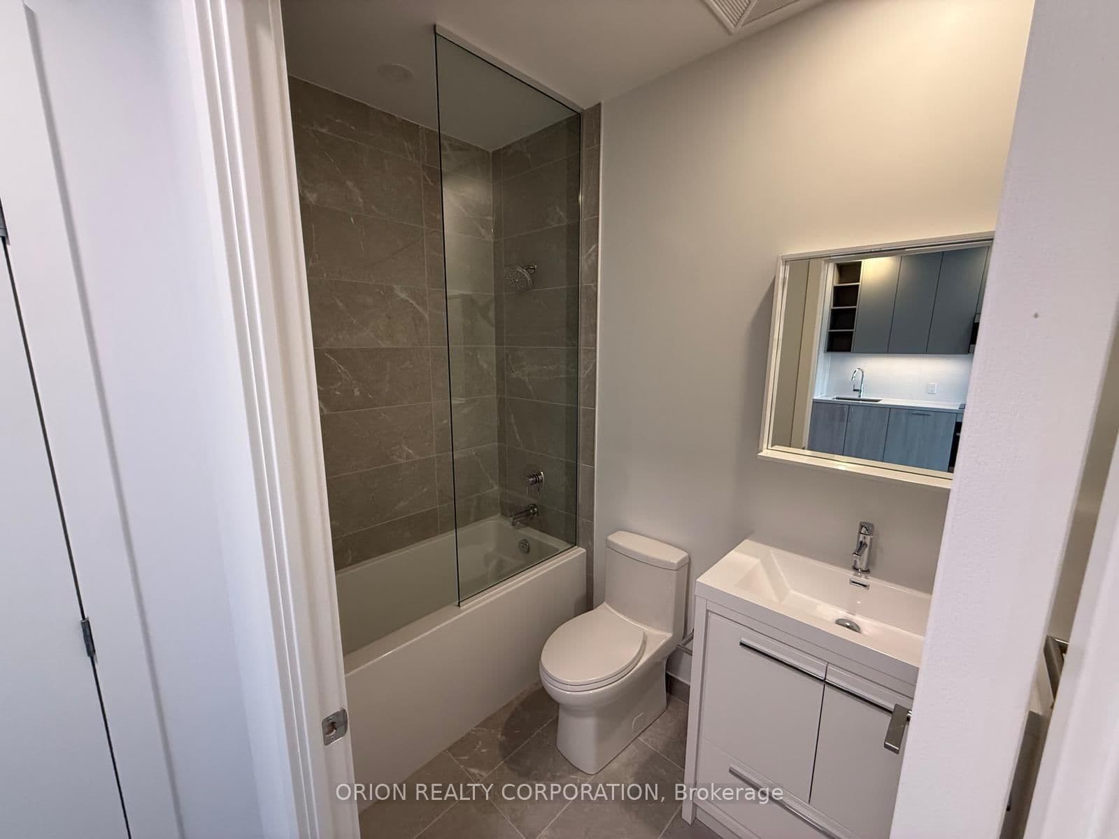 21 Meadowdale Road, Unit 305 thumbnail 9